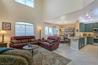 Photo #4: 2159580 Listing