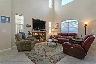 Photo #5: 2159580 Listing