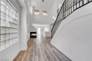 Photo #3: 2159590 Listing 
