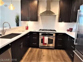 Photo #5: 2159594 Listing 