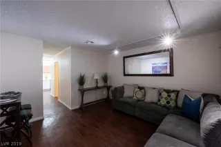 Photo #6: 2159610 Listing