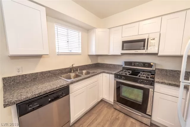 MLS: 2159613 Condo For Sale