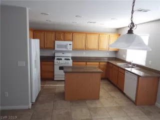 Photo #3: 2159616 Listing 