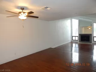 Photo #6: 2159672 Listing