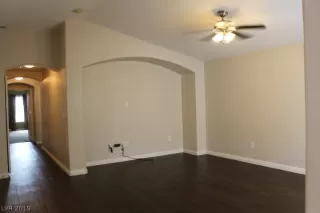Photo #5: 2159677 Listing 