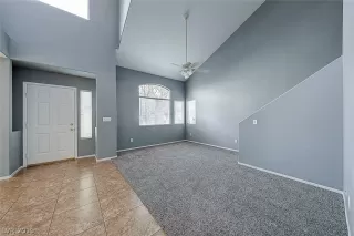 Photo #3: 2159716 Listing