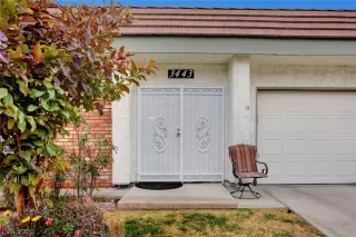 Photo #3: 2159752 Listing