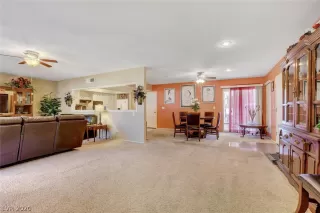 Photo #4: 2159752 Listing