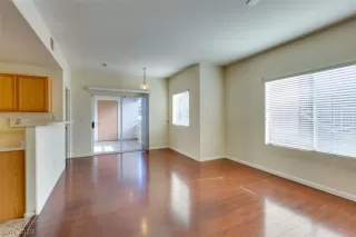 Photo #4: 2159793 Listing