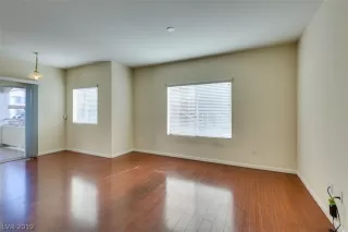 Photo #5: 2159793 Listing