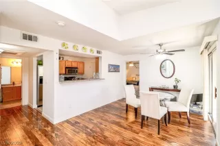 Photo #6: 2159816 Listing