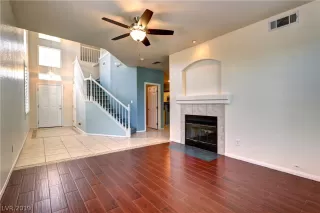 Photo #4: 2159846 Listing 