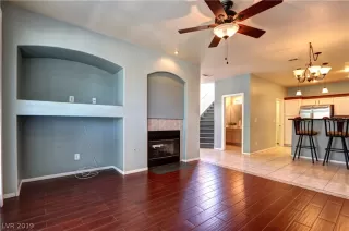 Photo #5: 2159846 Listing 