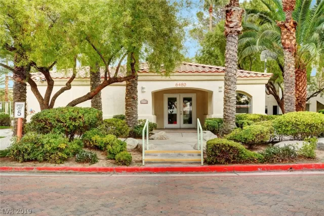 MLS: 2159869 Condo For Sale