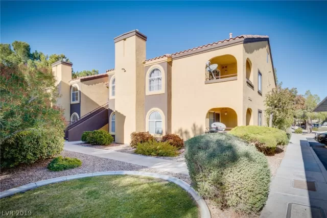 MLS: 2159882 Condo For Sale