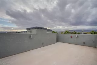 Photo #5: 2159987 Listing 