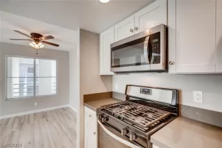 Photo #5: 2159990 Listing