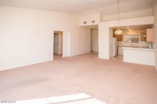 Photo #6: 2160005 Listing