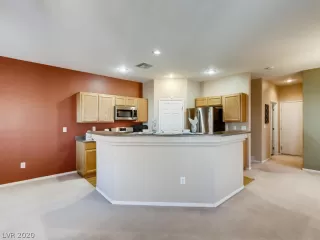 Photo #3: 2160009 Listing