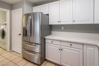 Photo #6: 2160087 Listing 