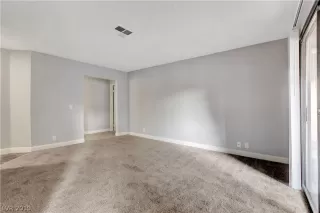 Photo #4: 2160108 Listing