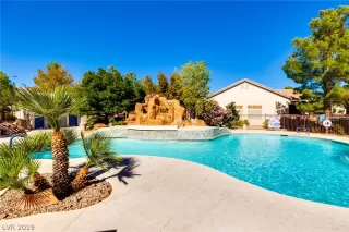 Photo #6: 2160137 Listing