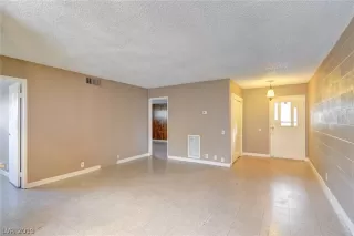 Photo #2: 2160173 Listing 