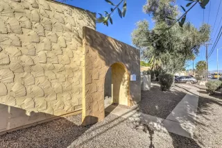 Photo #1: 2160218 Listing