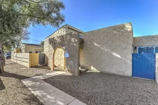 Photo #2: 2160218 Listing
