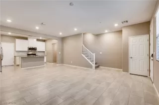 Photo #2: 2160247 Listing