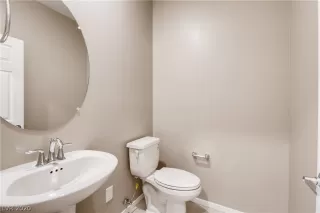 Photo #6: 2160247 Listing