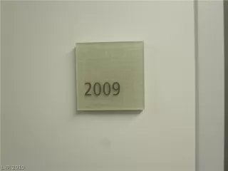 Photo #4: 2160285 Listing