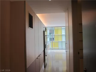 Photo #5: 2160285 Listing