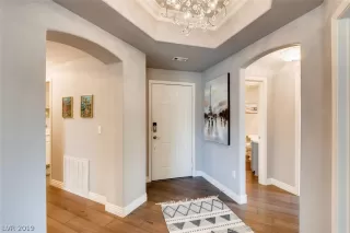 Photo #3: 2160301 Listing