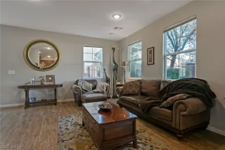 Photo #4: 2160316 Listing