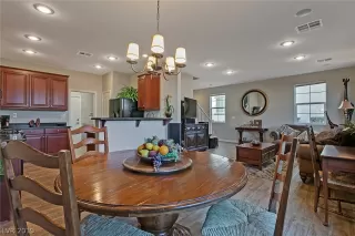 Photo #6: 2160316 Listing