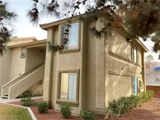 Photo #1: 2160331 Listing