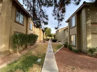 Photo #2: 2160331 Listing