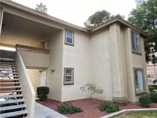 Photo #3: 2160331 Listing