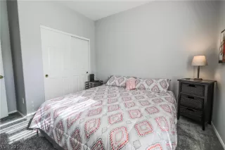 Photo #5: 2160335 Listing