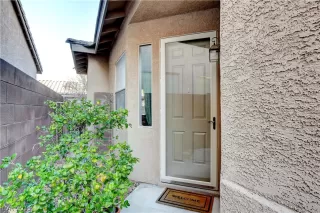 Photo #3: 2160353 Listing