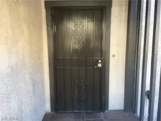 Photo #4: 2160399 Listing 