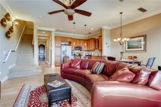 Photo #6: 2160443 Listing