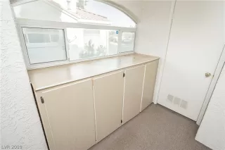 Photo #6: 2160520 Listing