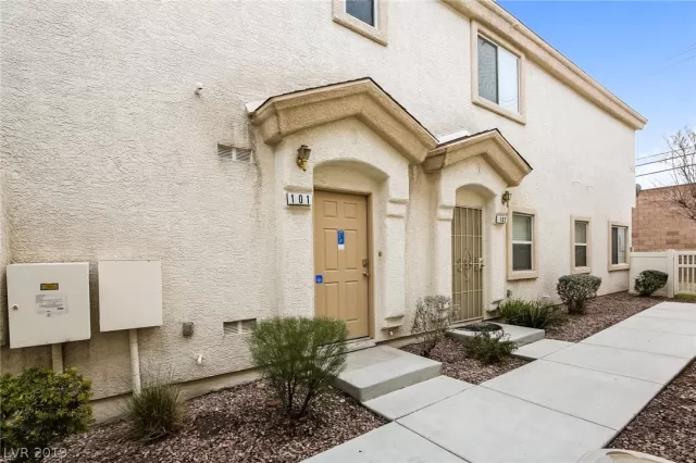 MLS: 2160572 Condo For Sale