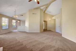 Photo #5: 2160587 Listing 