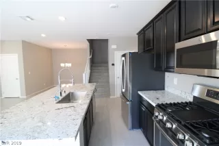 Photo #6: 2160589 Listing 