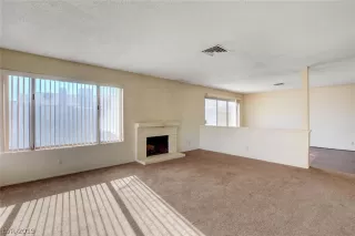 Photo #3: 2160594 Listing