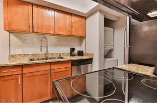 Photo #6: 2160602 Listing 