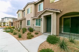 Photo #5: 2160603 Listing